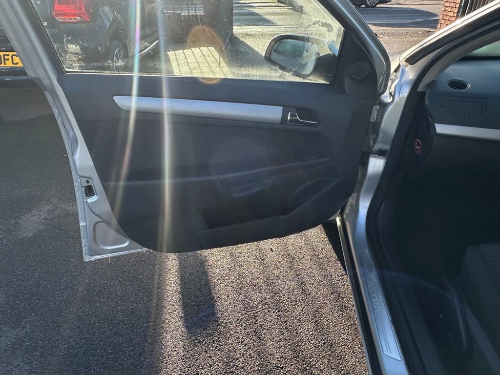 Used Vauxhall Astra Van 2009 for sale - 76909798: Photo 11