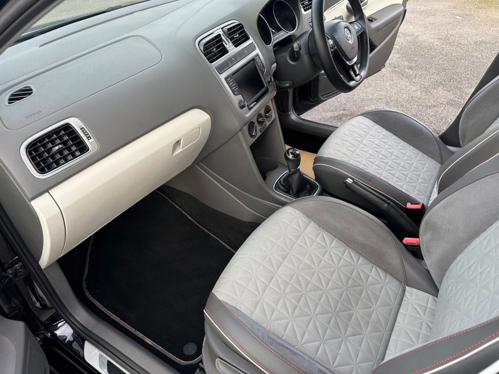 Used Volkswagen Polo 2017 for sale - 76454765: Photo 17