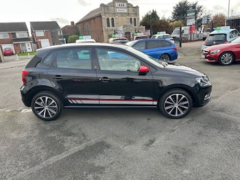 Used Volkswagen Polo 2017 for sale - 76454765: Photo