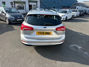 Used Ford Focus 2019 for sale - 75573476: Photo