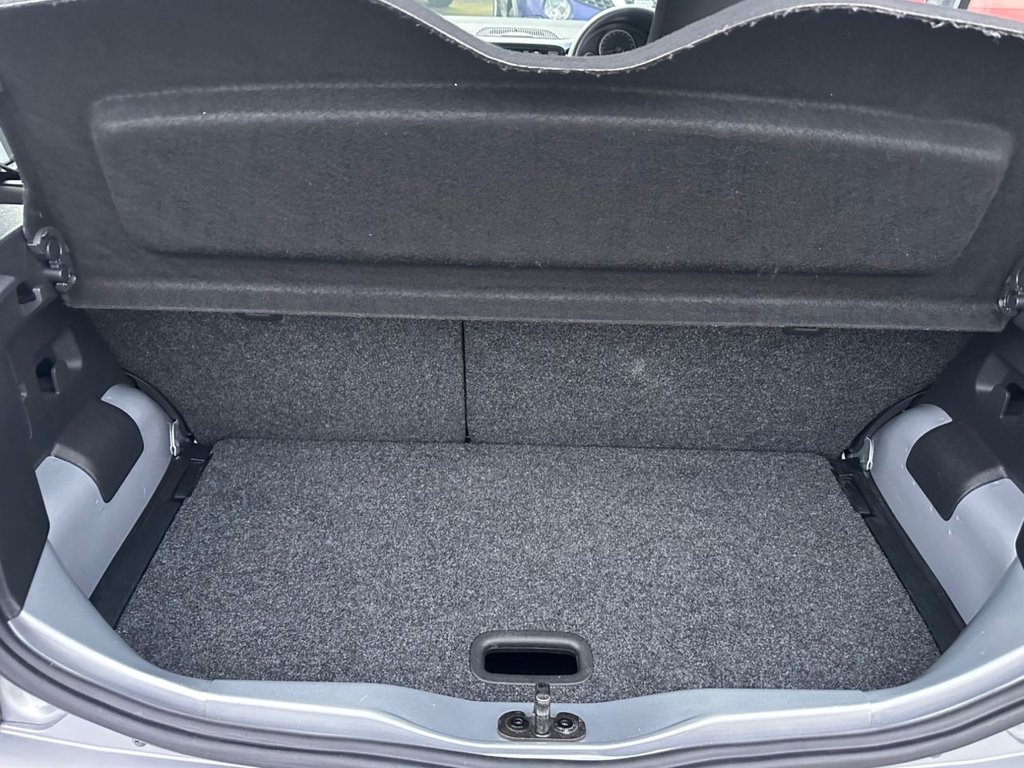 Used Volkswagen up! 2014 for sale - 77708827: Photo 17