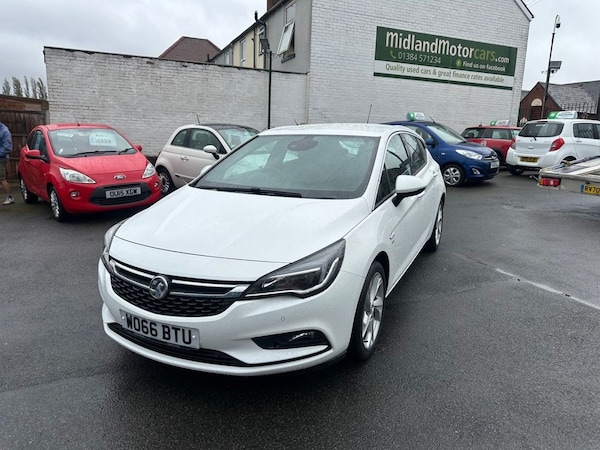 Used Vauxhall Astra 2017 for sale - 76266971: Photo 1