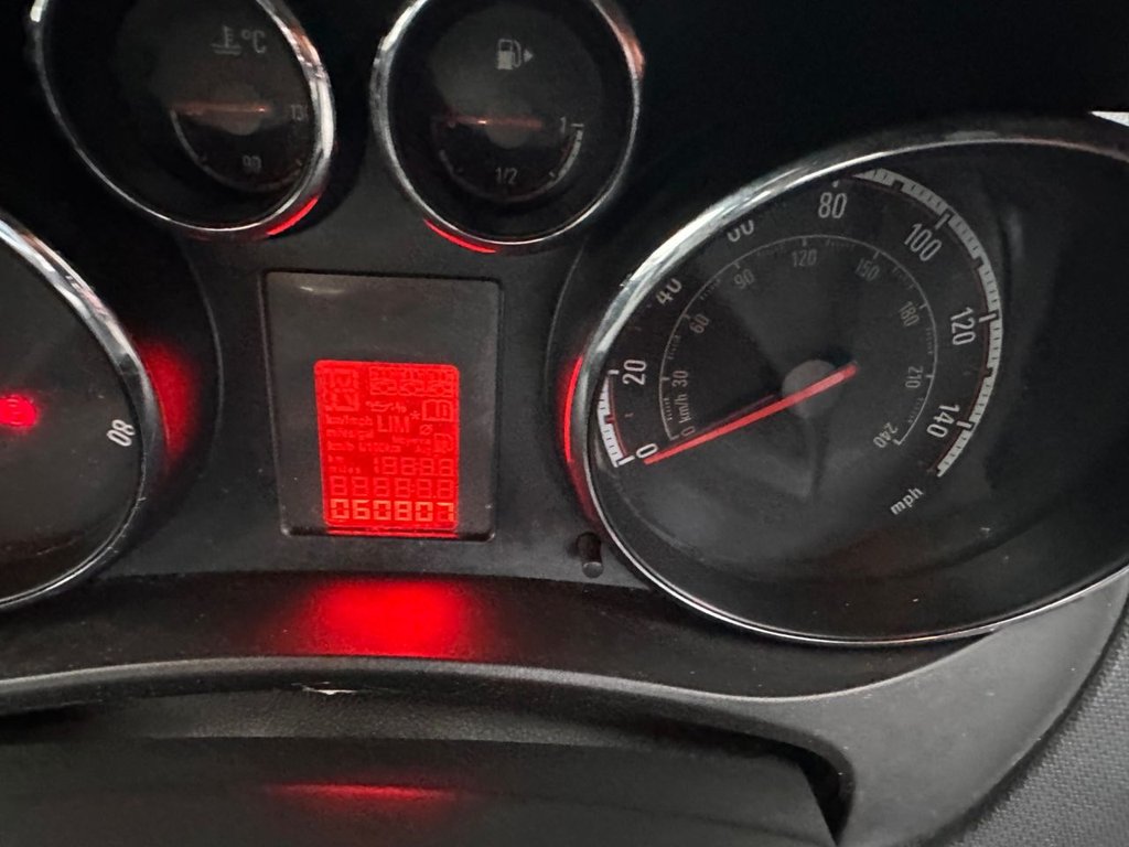 Used Vauxhall Meriva 2015 for sale - 77563954: Photo 4