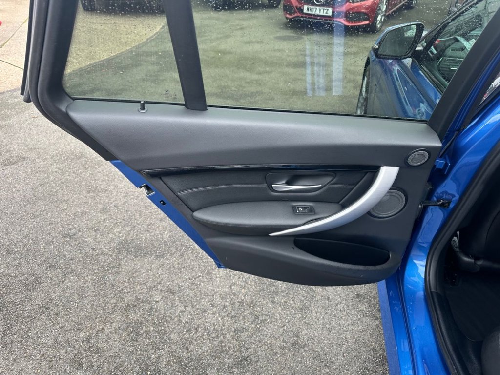 Used BMW 3 Series 2018 for sale - 76454706: Photo 27