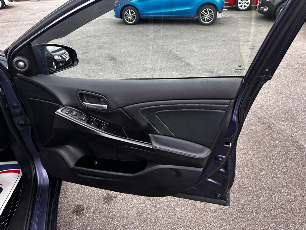 Used Honda Civic 2015 for sale - 78220796: Photo 12