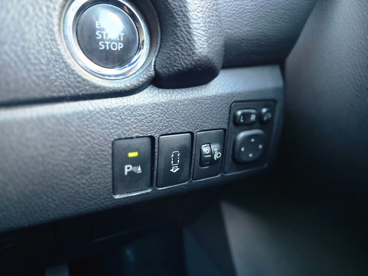 Used Toyota Auris 2013 for sale - 76785470: Photo 21