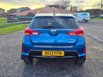 Used Toyota Auris 2013 for sale - 76785470: Photo