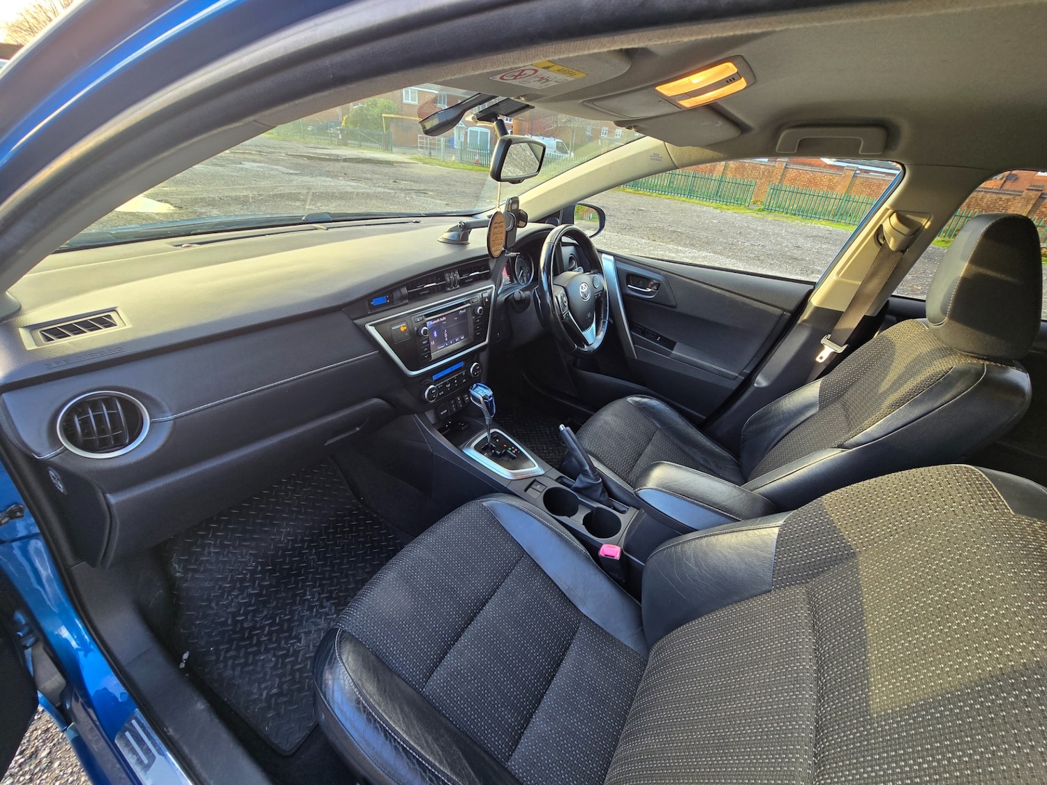 Used Toyota Auris 2013 for sale - 76785470: Photo 5