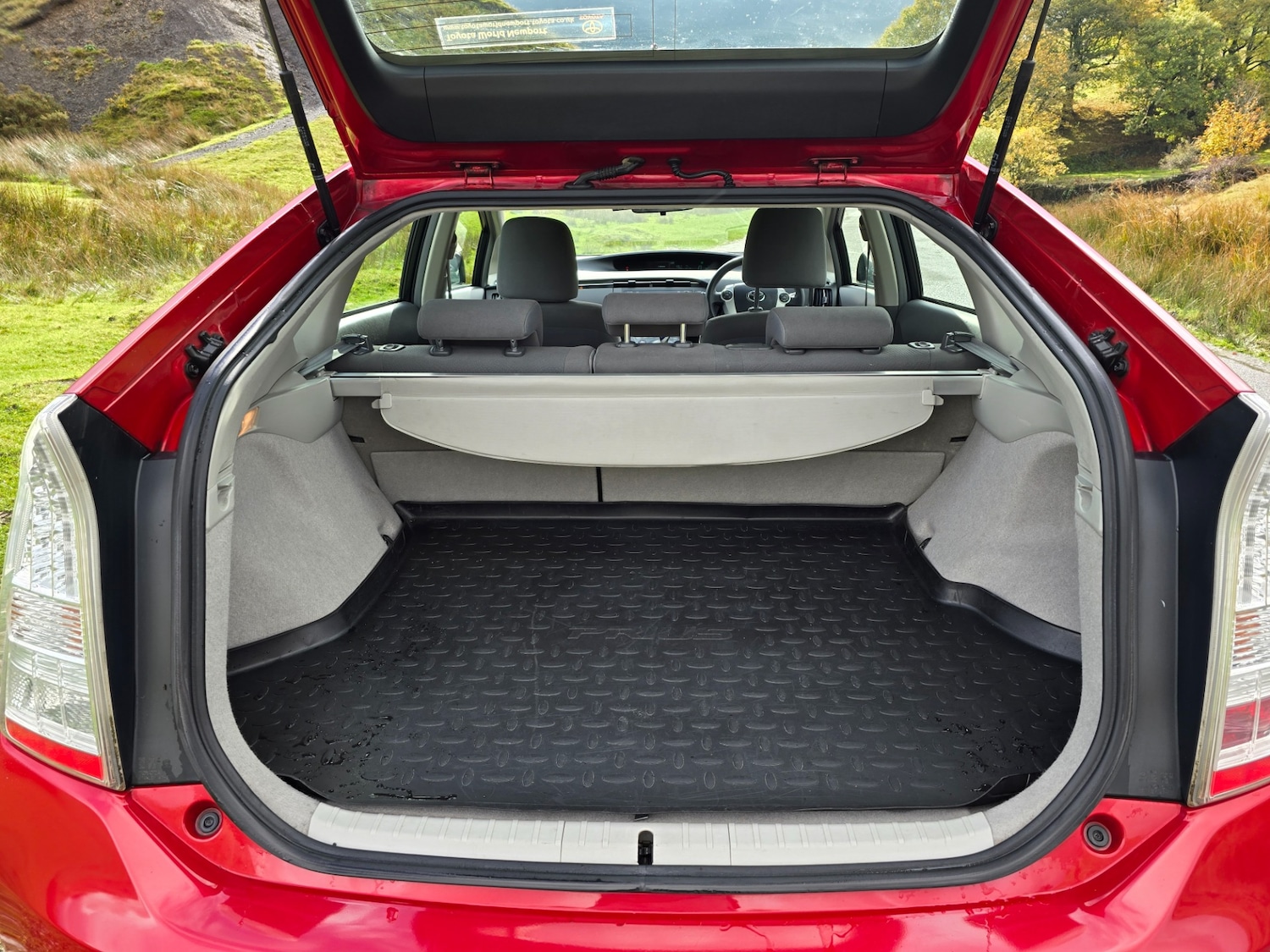 Used Toyota Prius 2012 for sale - 76498415: Photo 12