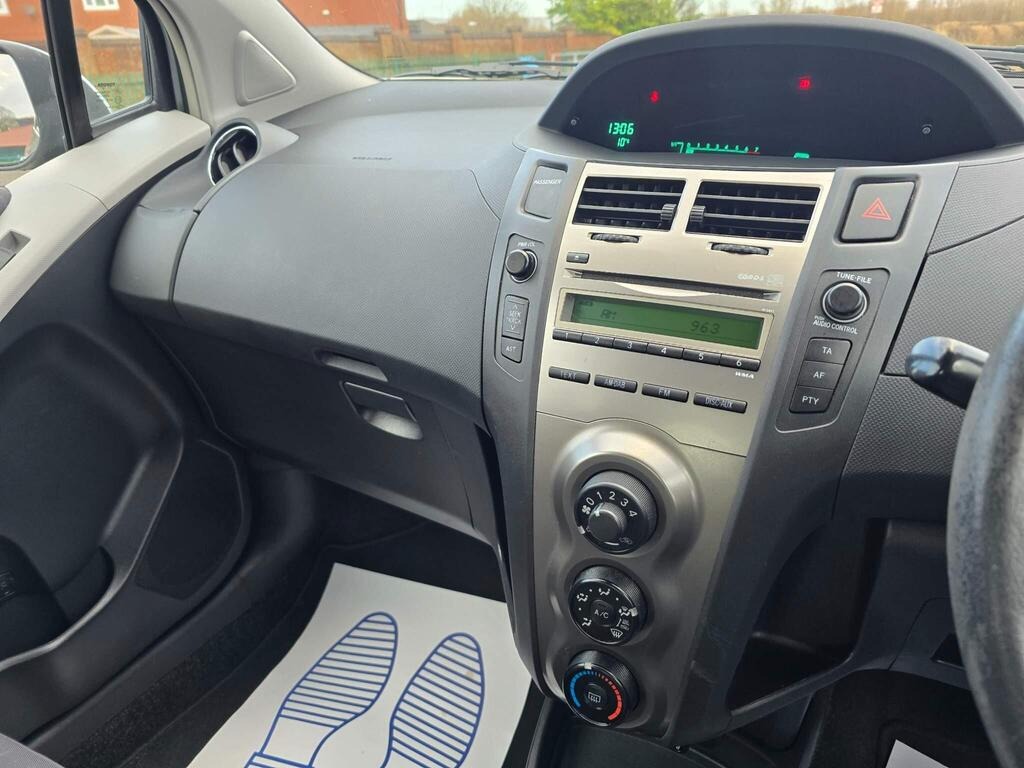 Used Toyota Yaris 2009 for sale - 77409823: Photo 36