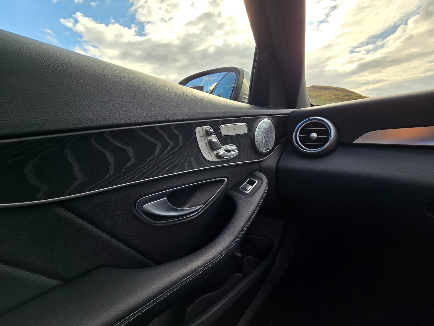 Used Mercedes-Benz C Class 2016 for sale - 76490873: Photo 12