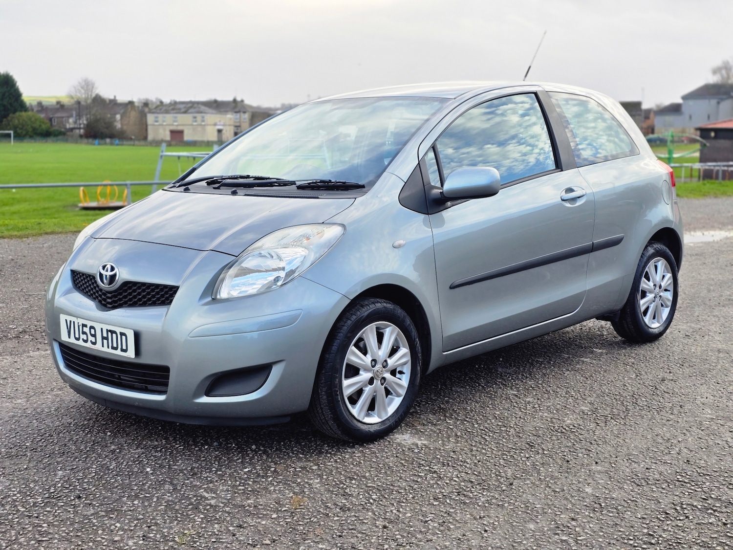 Used Toyota Yaris 2009 for sale - 76866760: Photo 1