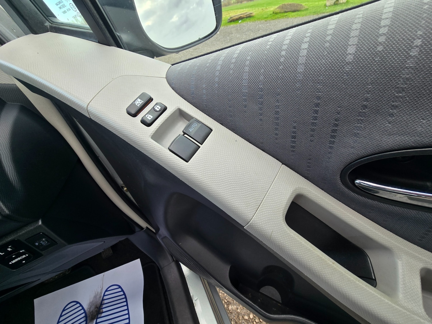 Used Toyota Yaris 2009 for sale - 76866760: Photo 33