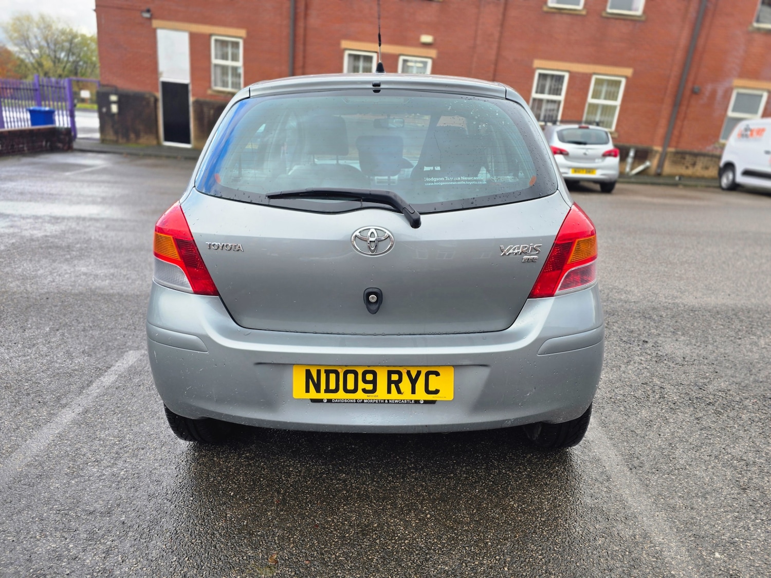 Used Toyota Yaris 2009 for sale - 76490370: Photo 17