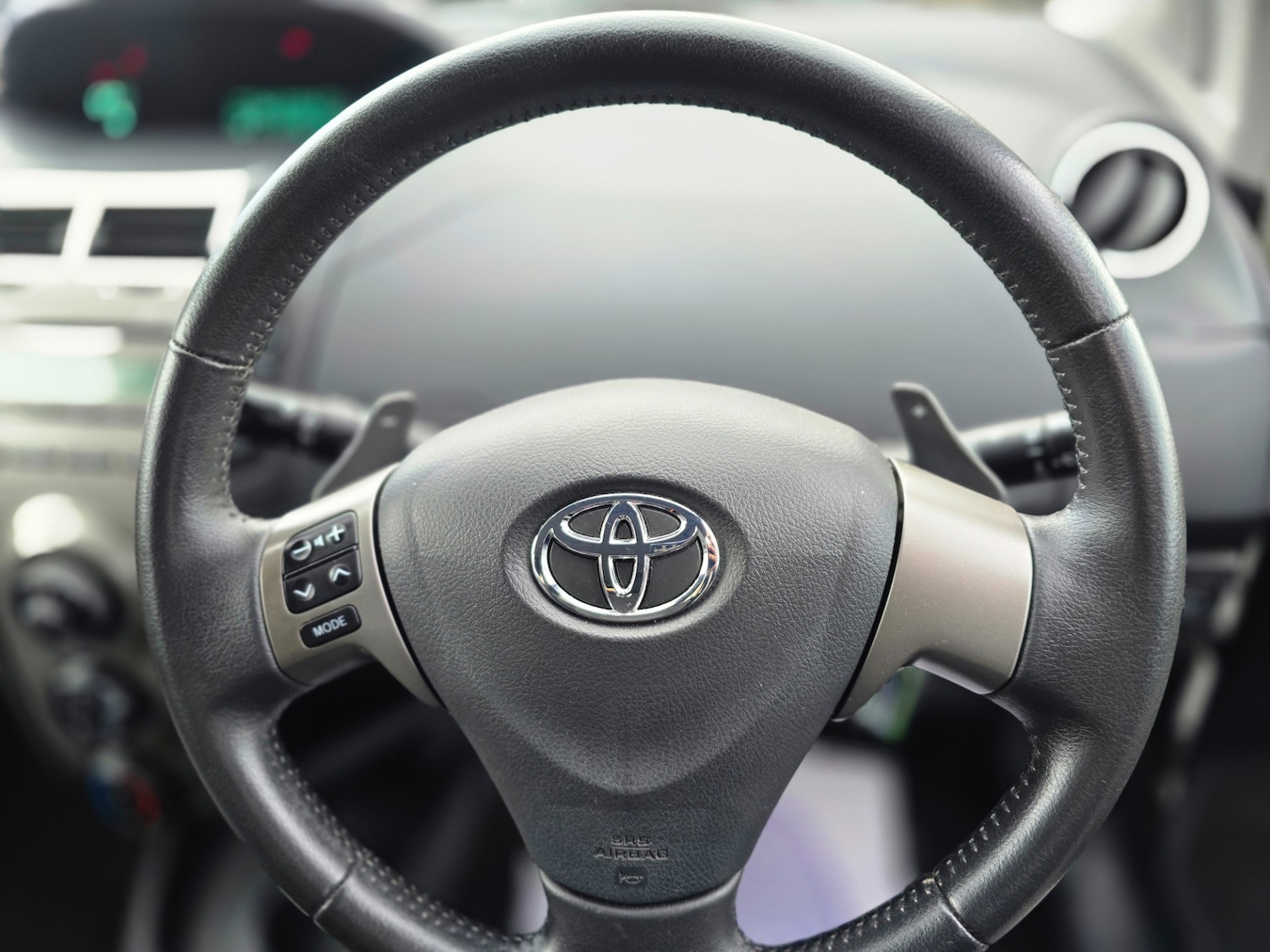 Used Toyota Yaris 2009 for sale - 76490370: Photo 9