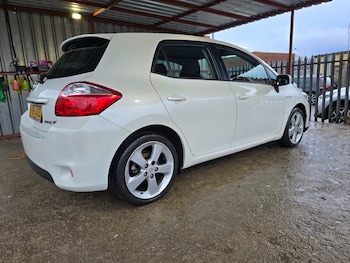 Used Toyota Auris 2011 for sale - 77476582: Photo