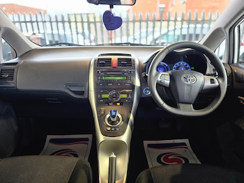 Used Toyota Auris 2011 for sale - 77476582: Photo