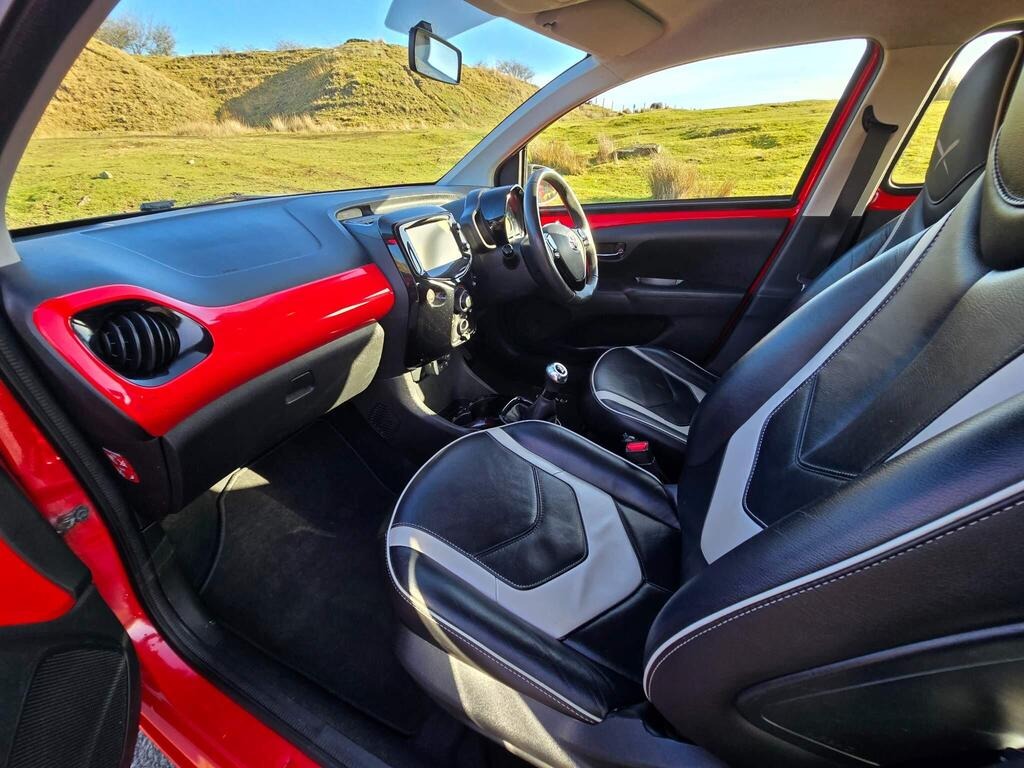 Used Toyota AYGO 2015 for sale - 77403998: Photo 2