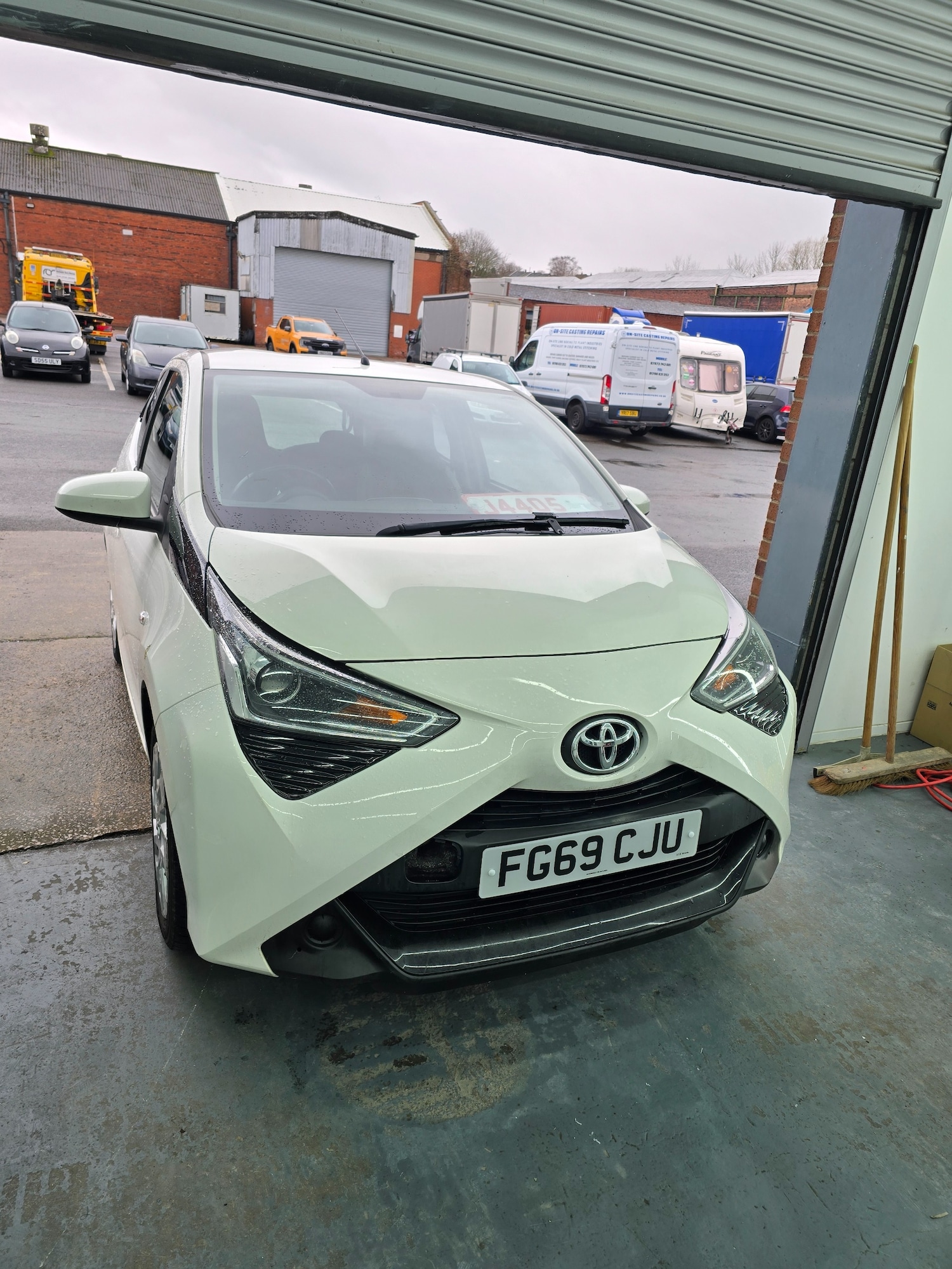 Used Toyota AYGO 2019 for sale - 77453576: Photo 2