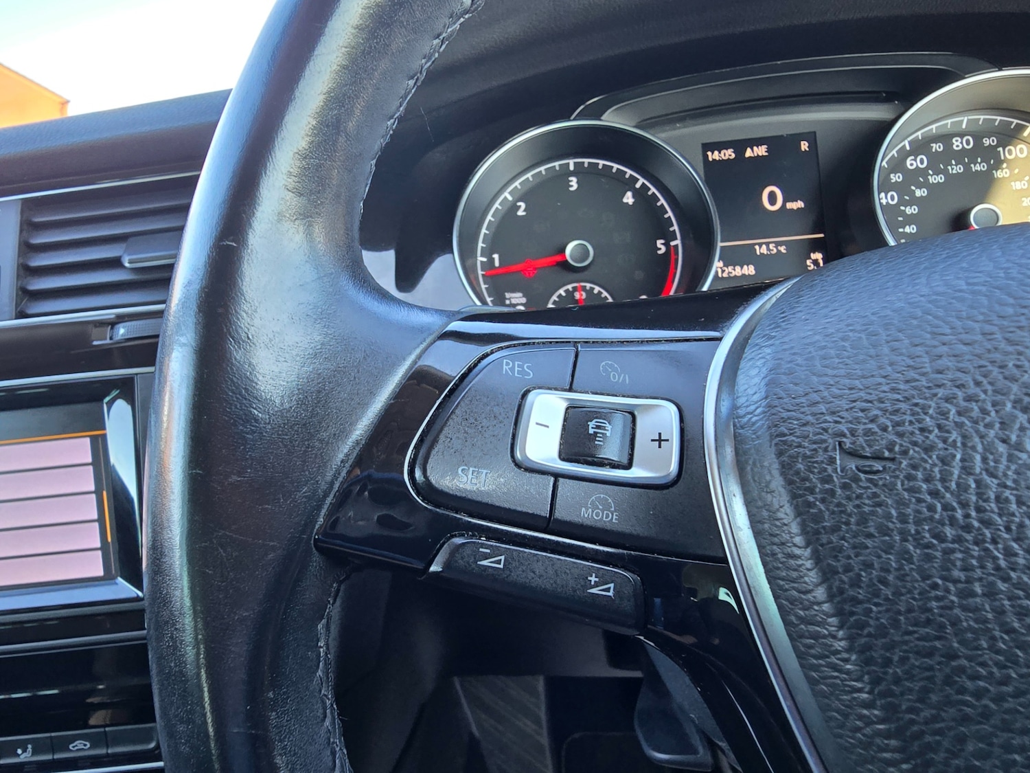 Used Volkswagen Golf 2013 for sale - 77855990: Photo 38