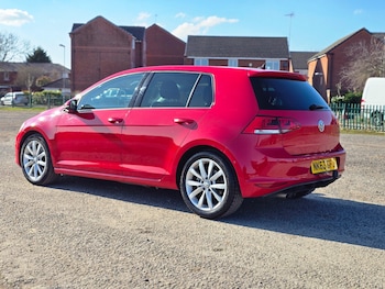 Used Volkswagen Golf 2013 for sale - 77855990: Photo