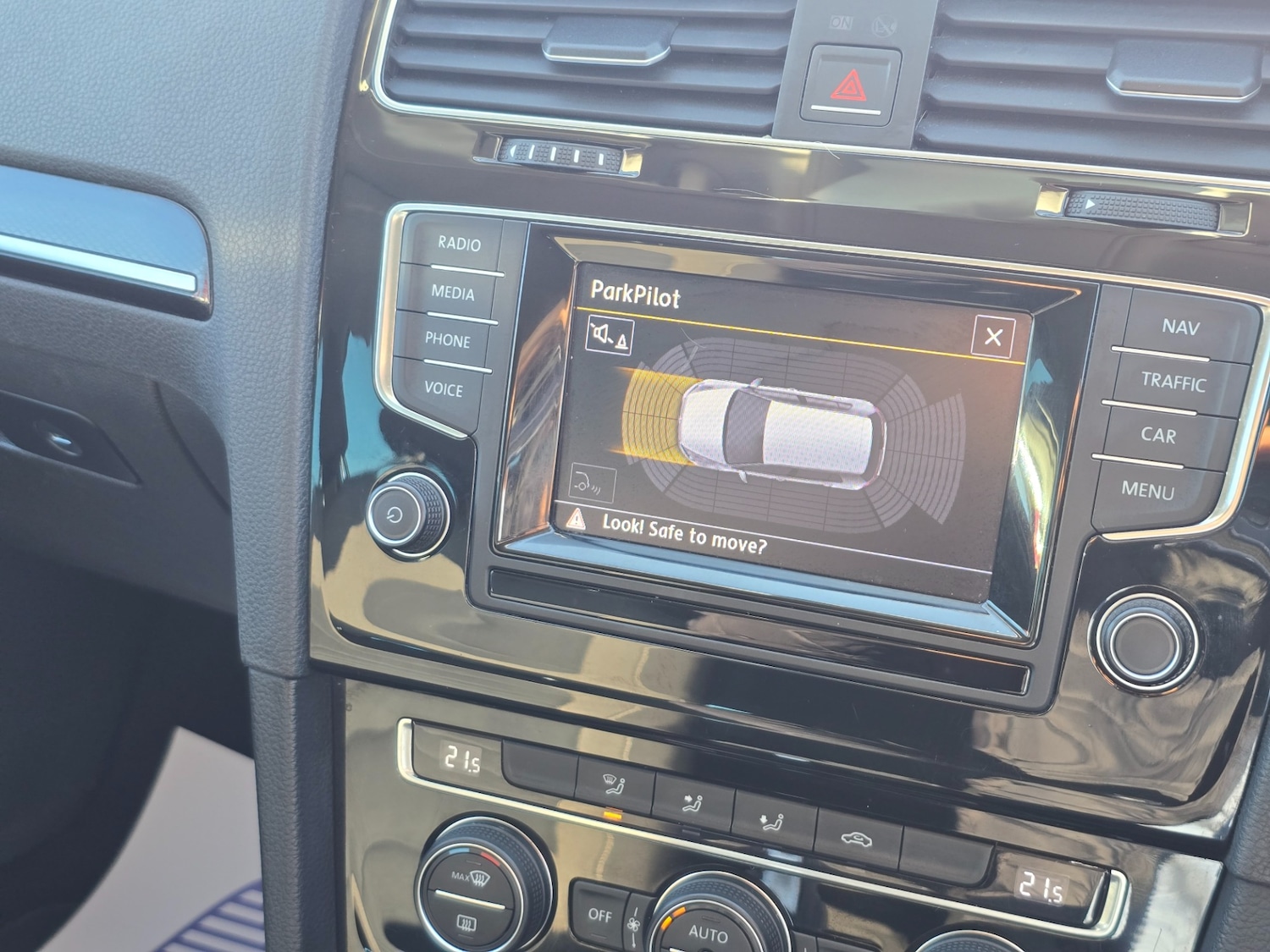 Used Volkswagen Golf 2013 for sale - 77855990: Photo 42