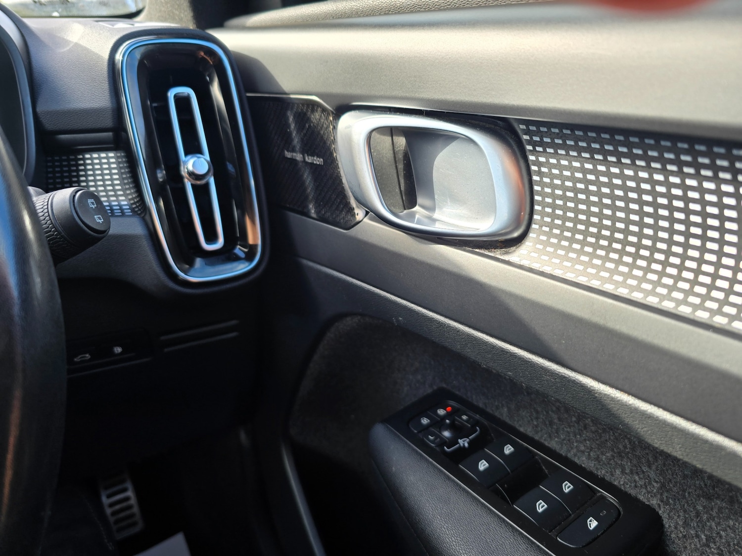 Used Volvo XC40 2021 for sale - 77615430: Photo 39