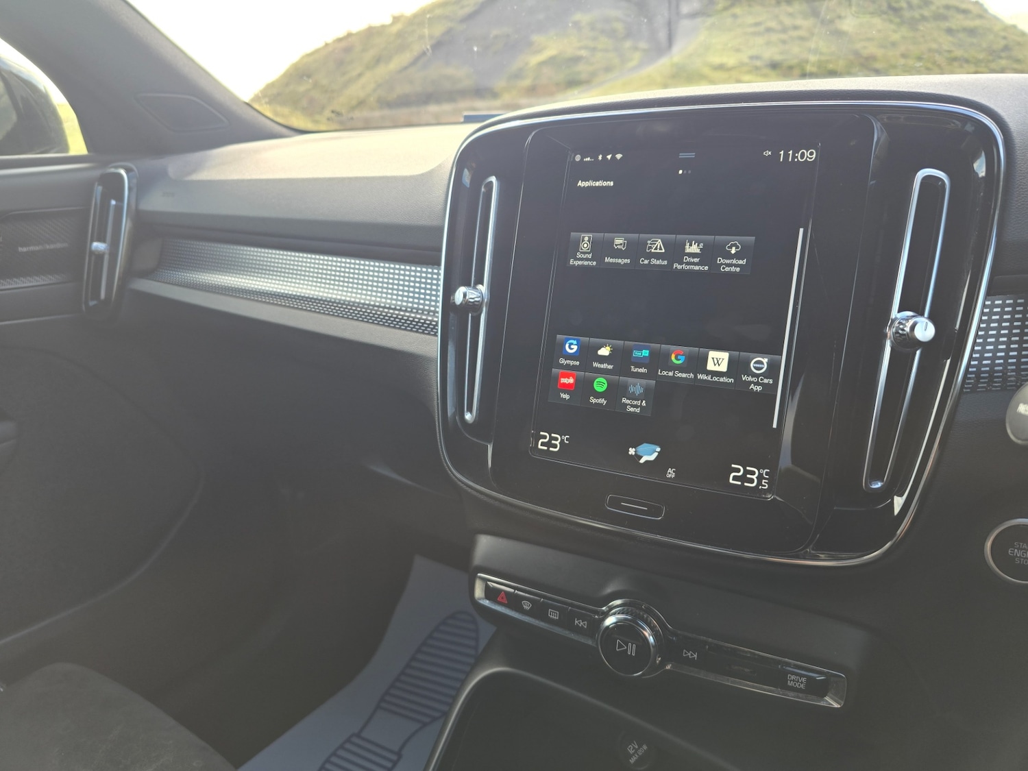 Used Volvo XC40 2021 for sale - 77615430: Photo 42