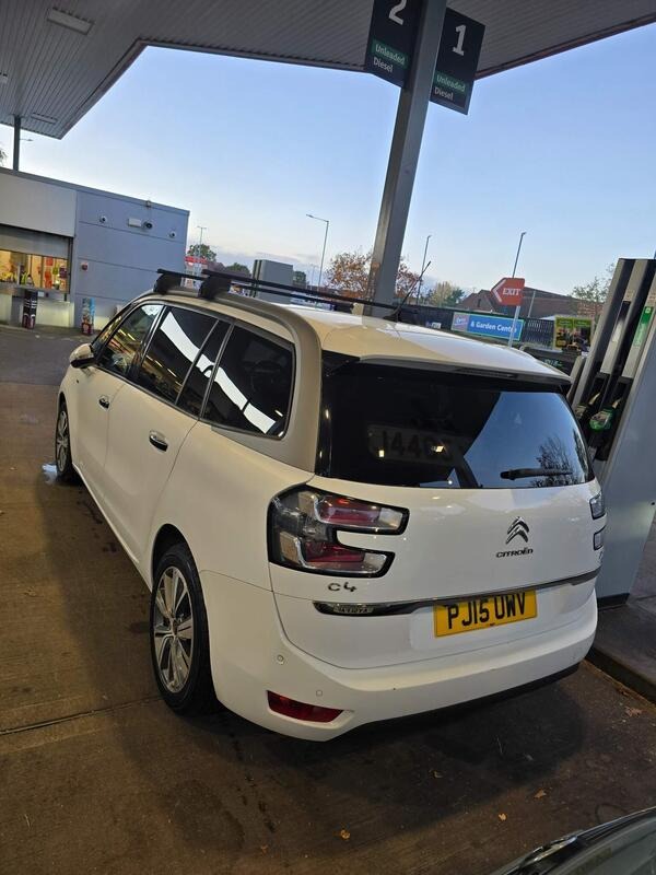Used Citroen C4 Grand Picasso 2015 for sale - 76498419: Photo 2