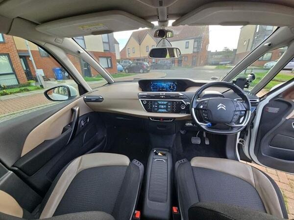 Used Citroen C4 Grand Picasso 2015 for sale - 76498419: Photo 3