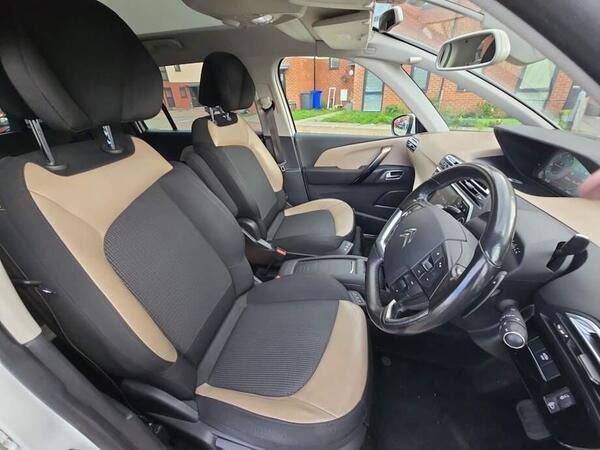 Used Citroen C4 Grand Picasso 2015 for sale - 76498419: Photo 4