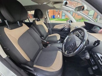 Used Citroen C4 Grand Picasso 2015 for sale - 76498419: Photo