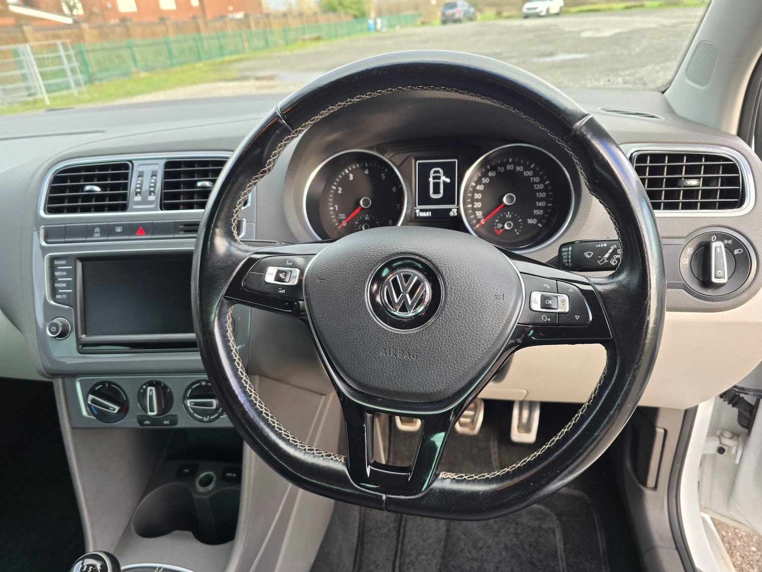 Used Volkswagen Polo 2015 for sale - 77007864: Photo 21