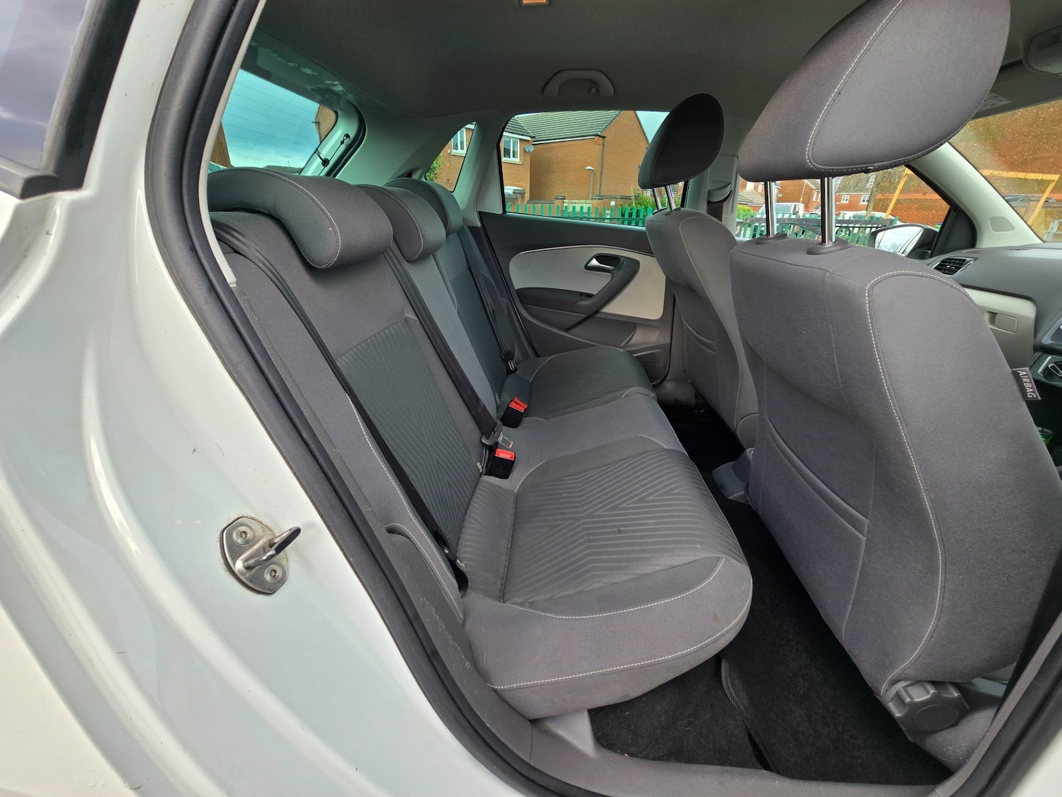 Used Volkswagen Polo 2015 for sale - 77007864: Photo 24