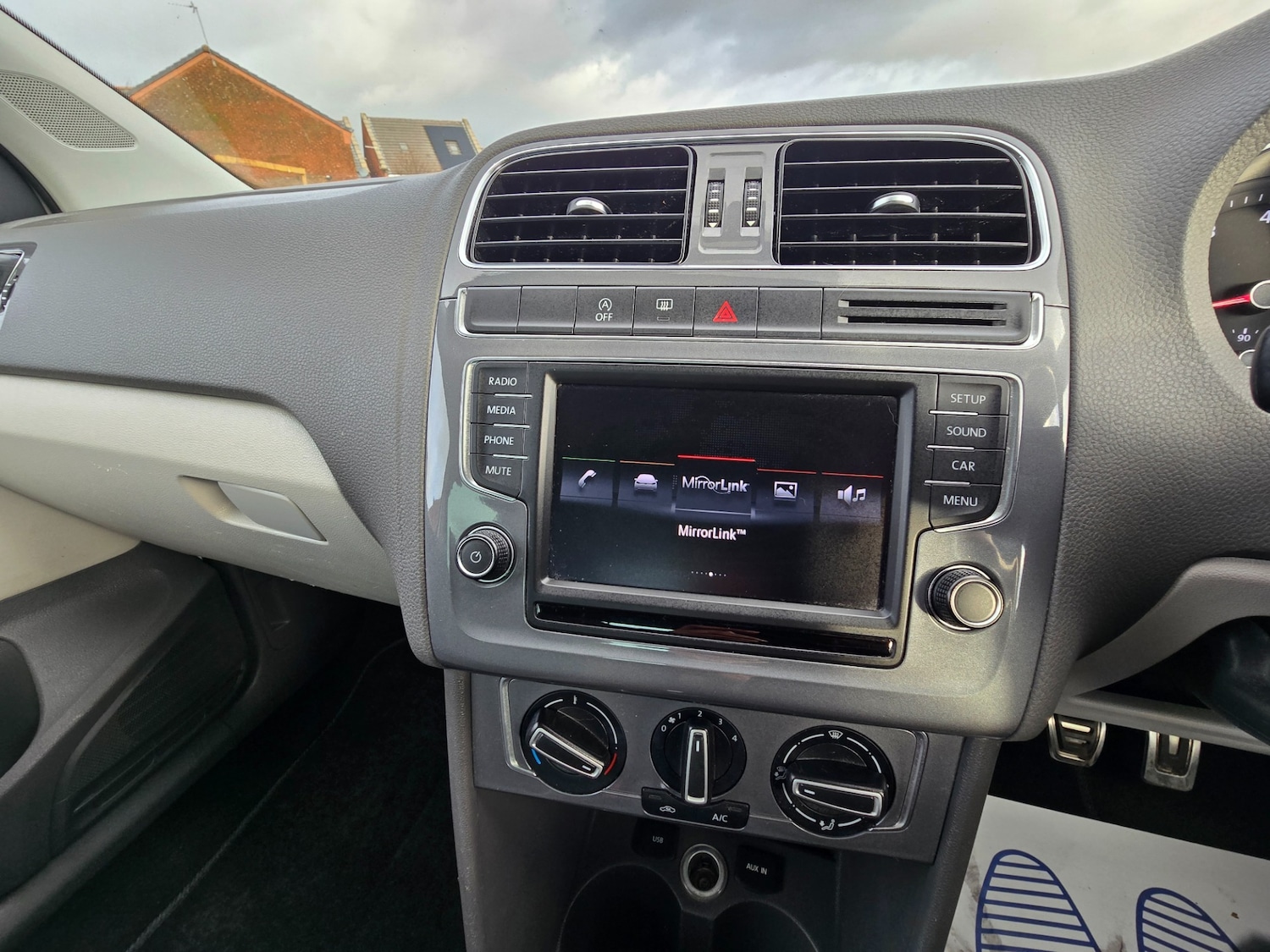 Used Volkswagen Polo 2015 for sale - 77007864: Photo 30