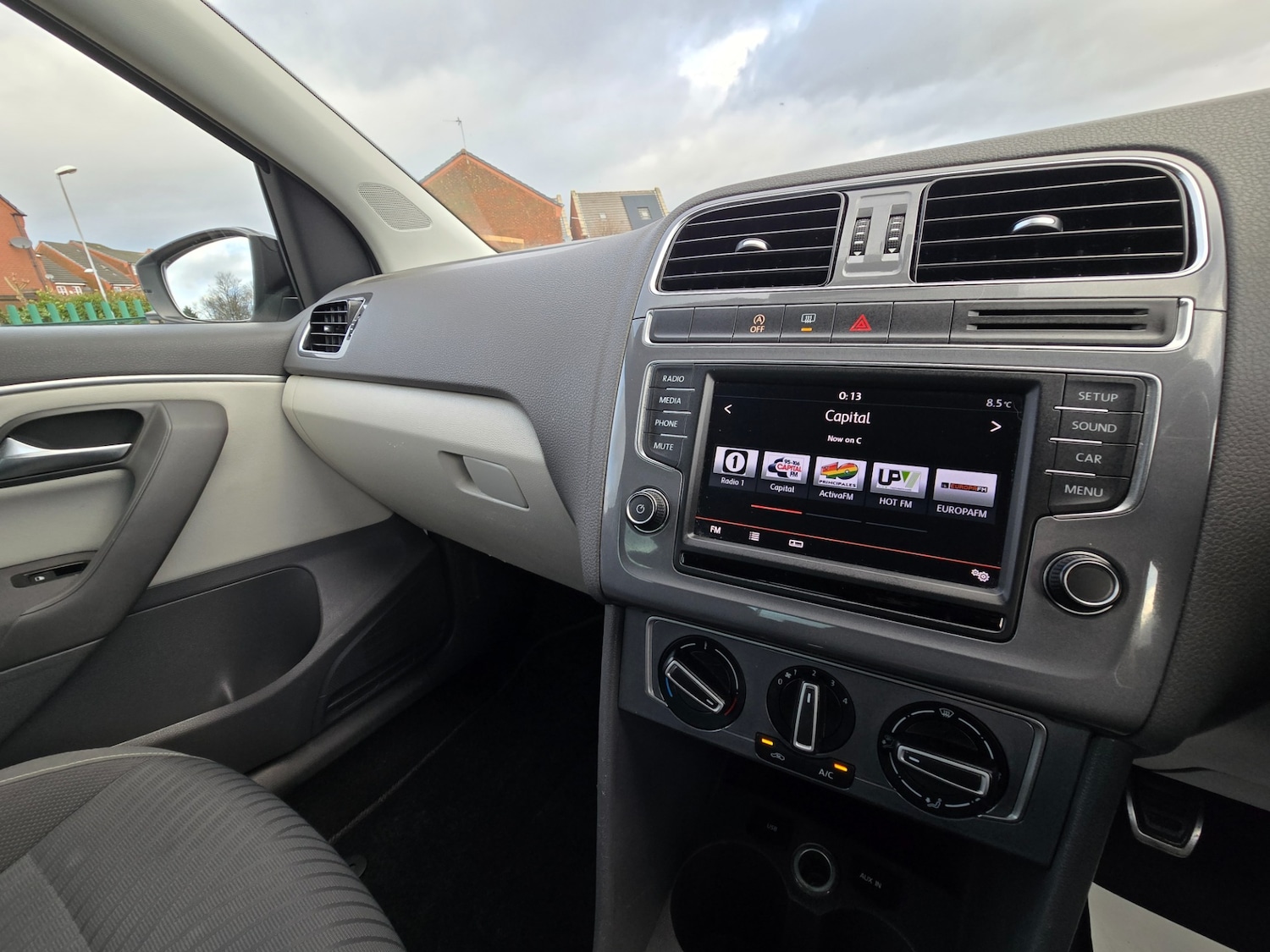 Used Volkswagen Polo 2015 for sale - 77007864: Photo 33