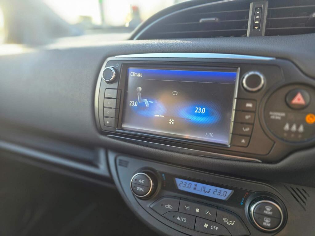 Used Toyota Yaris 2015 for sale - 77403921: Photo 20