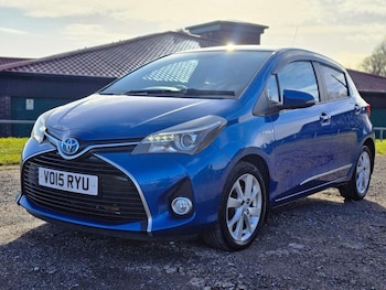 Used Toyota Yaris 2015 for sale - 77403921: Photo