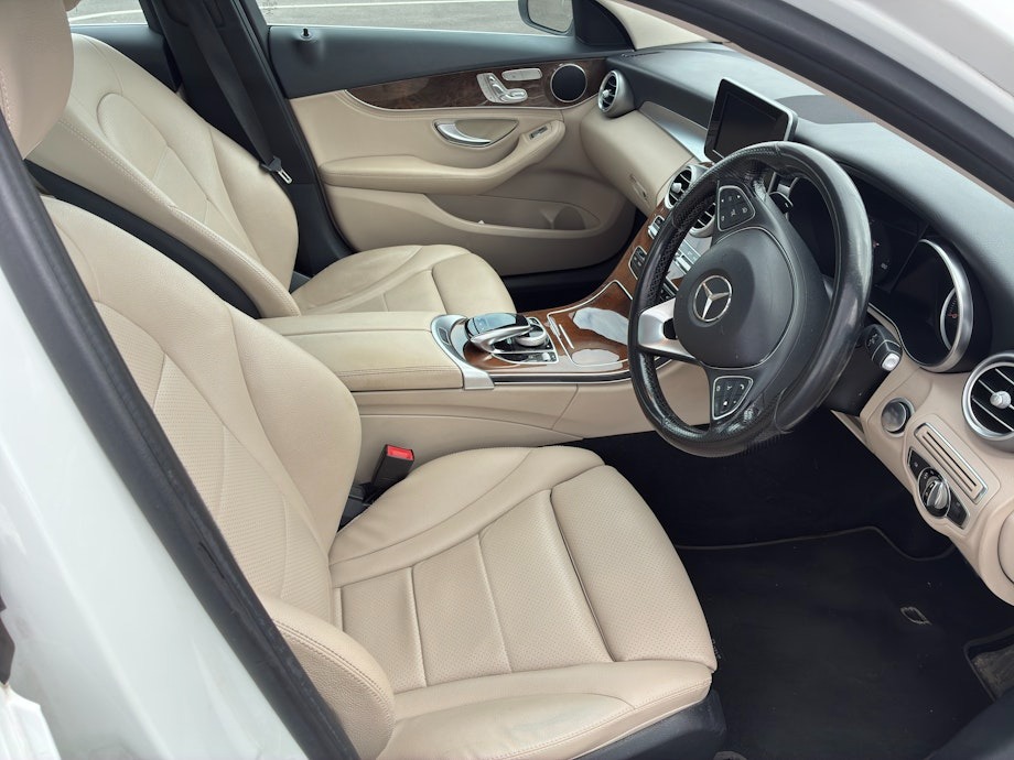 Used Mercedes-Benz C Class 2015 for sale - 76527599: Photo 4