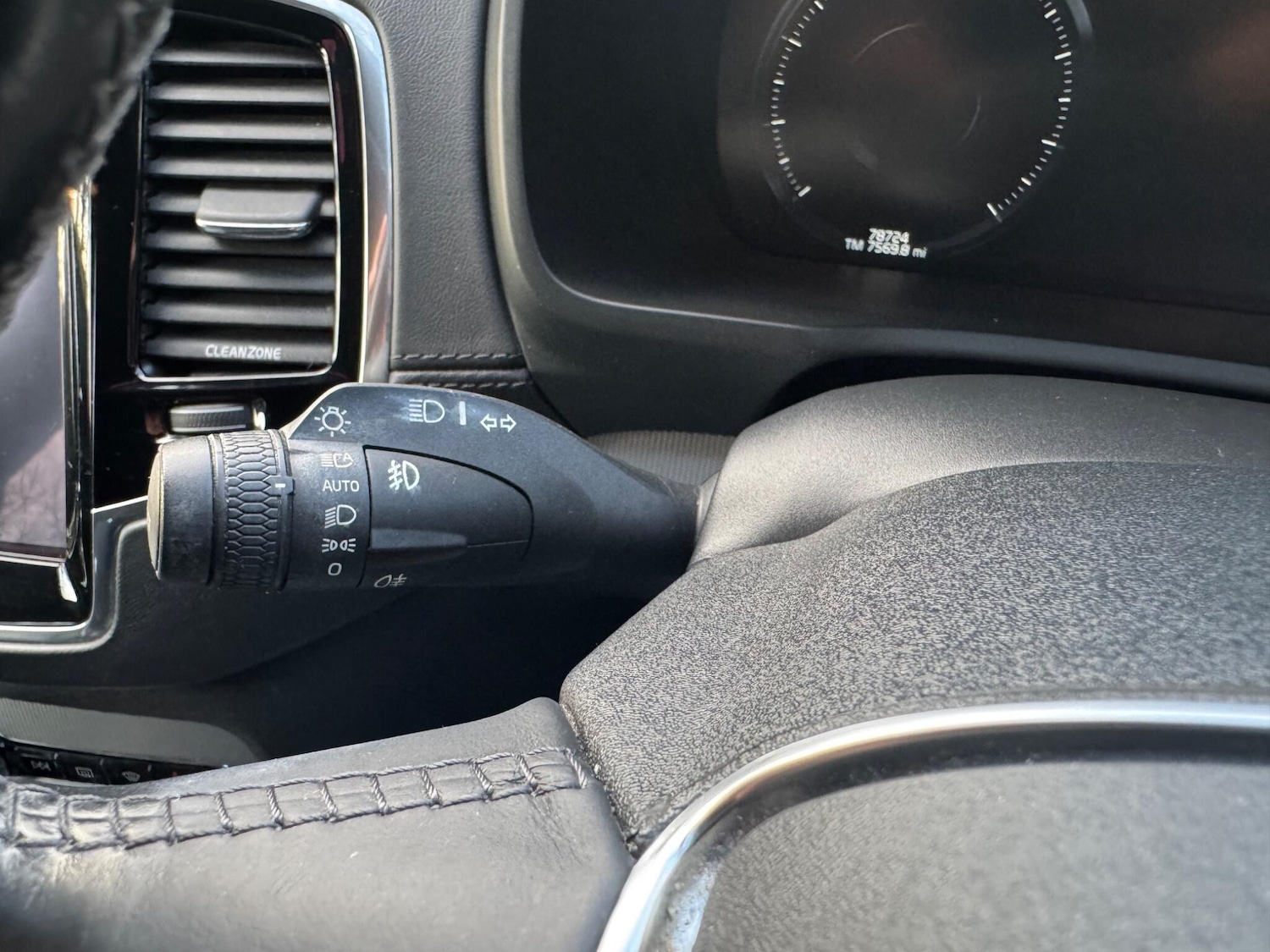 Used Volvo XC90 2015 for sale - 78039391: Photo 12