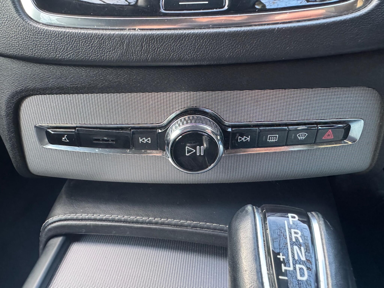 Used Volvo XC90 2015 for sale - 78039391: Photo 26