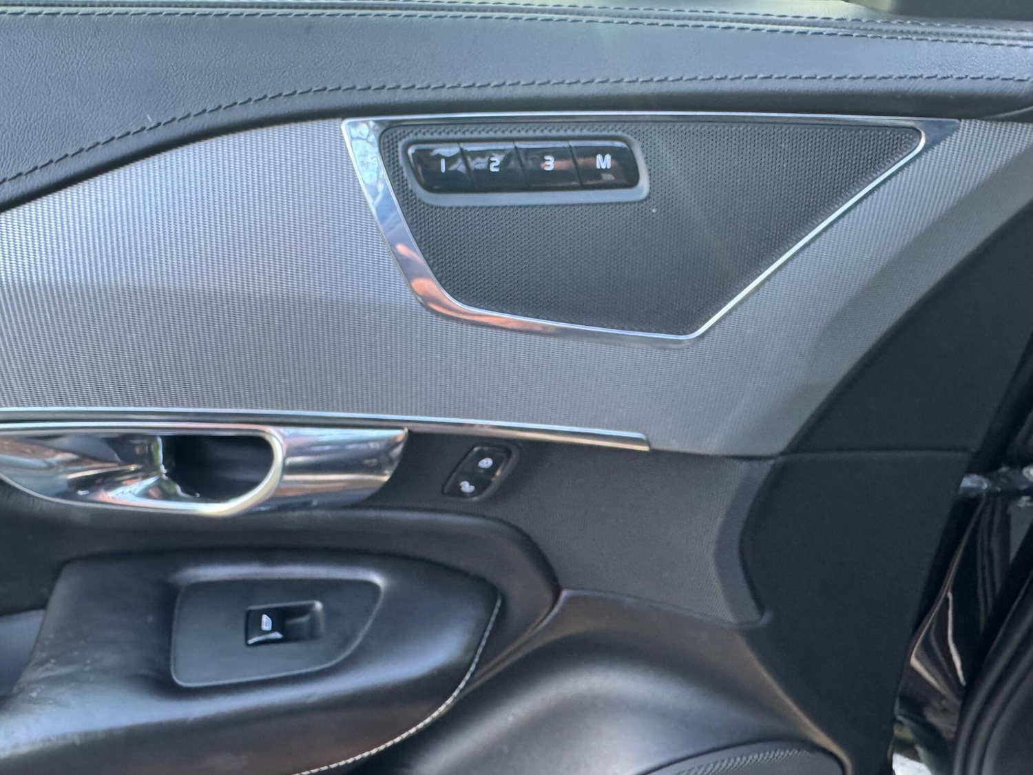 Used Volvo XC90 2015 for sale - 78039391: Photo 33