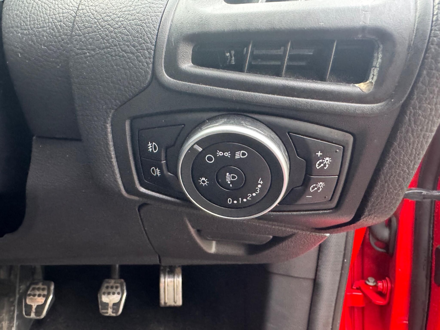 Used Ford Focus 2015 for sale - 78039401: Photo 23