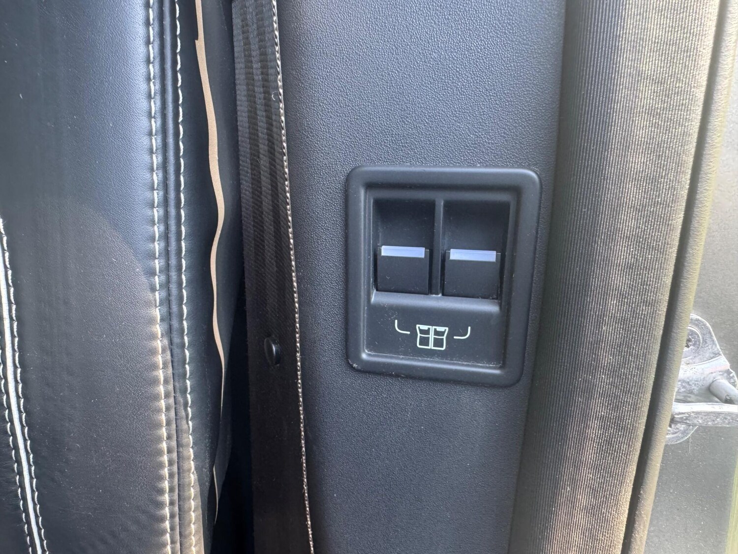 Used Land Rover Discovery 2017 for sale - 78039394: Photo 35