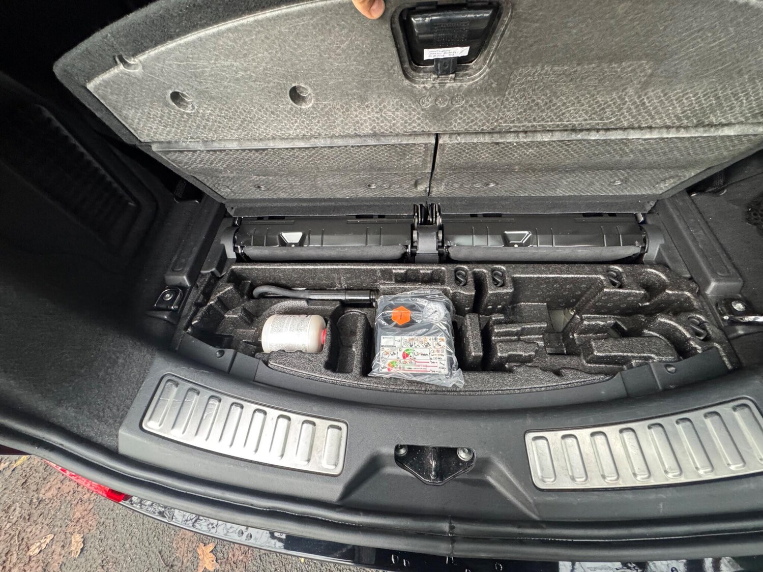 Used Land Rover Discovery Sport 2020 for sale - 78039400: Photo 37