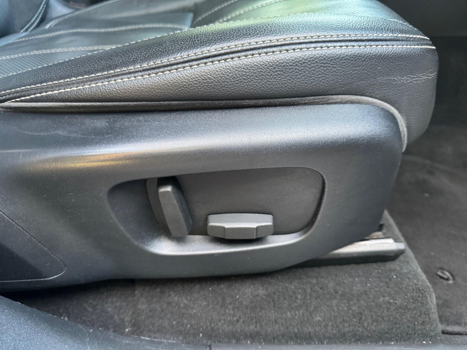 Used Land Rover Range Rover Velar 2017 for sale - 78039392: Photo 17