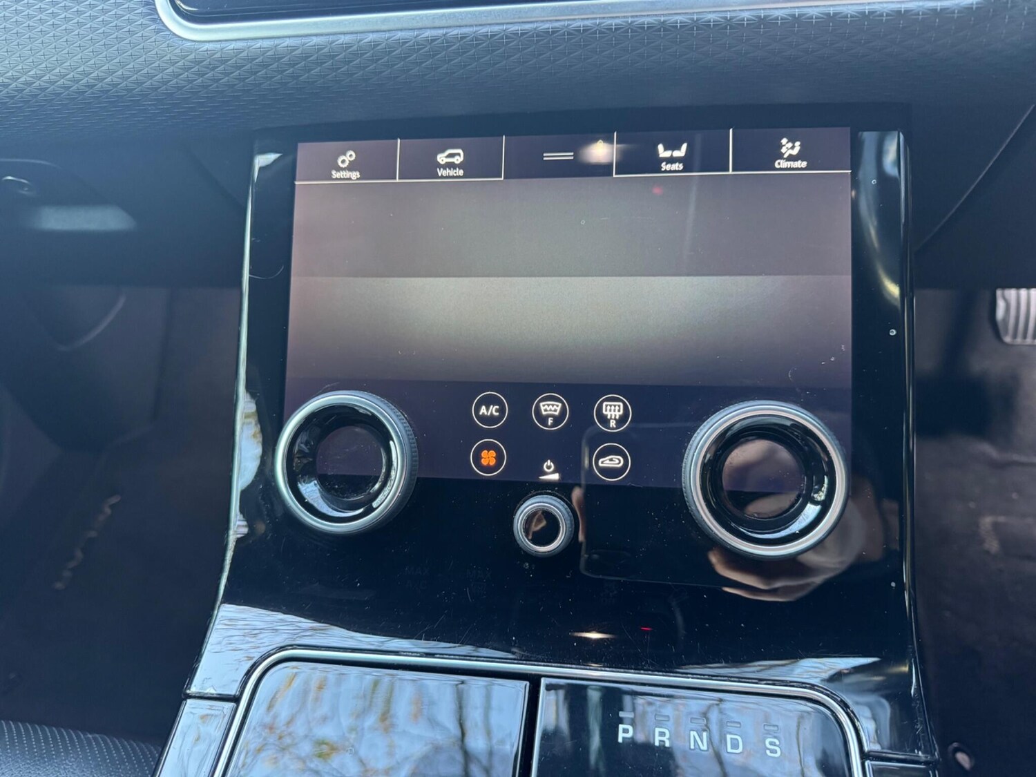 Used Land Rover Range Rover Velar 2017 for sale - 78039392: Photo 33