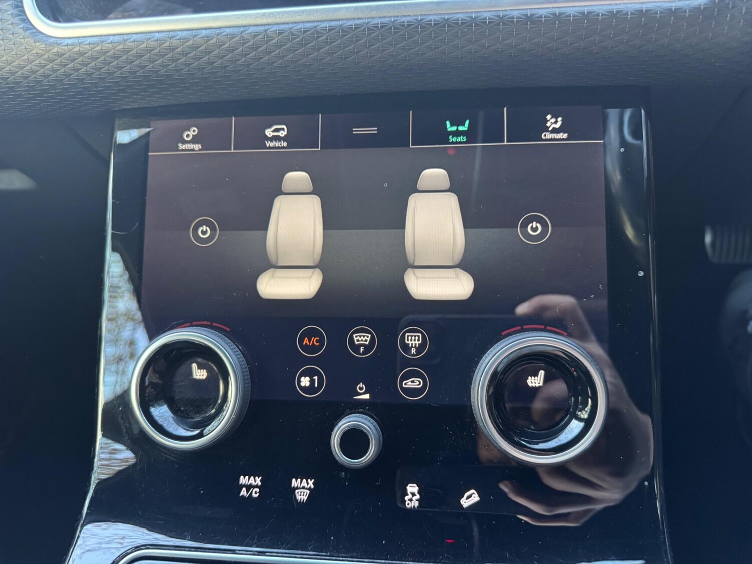 Used Land Rover Range Rover Velar 2017 for sale - 78039392: Photo 45