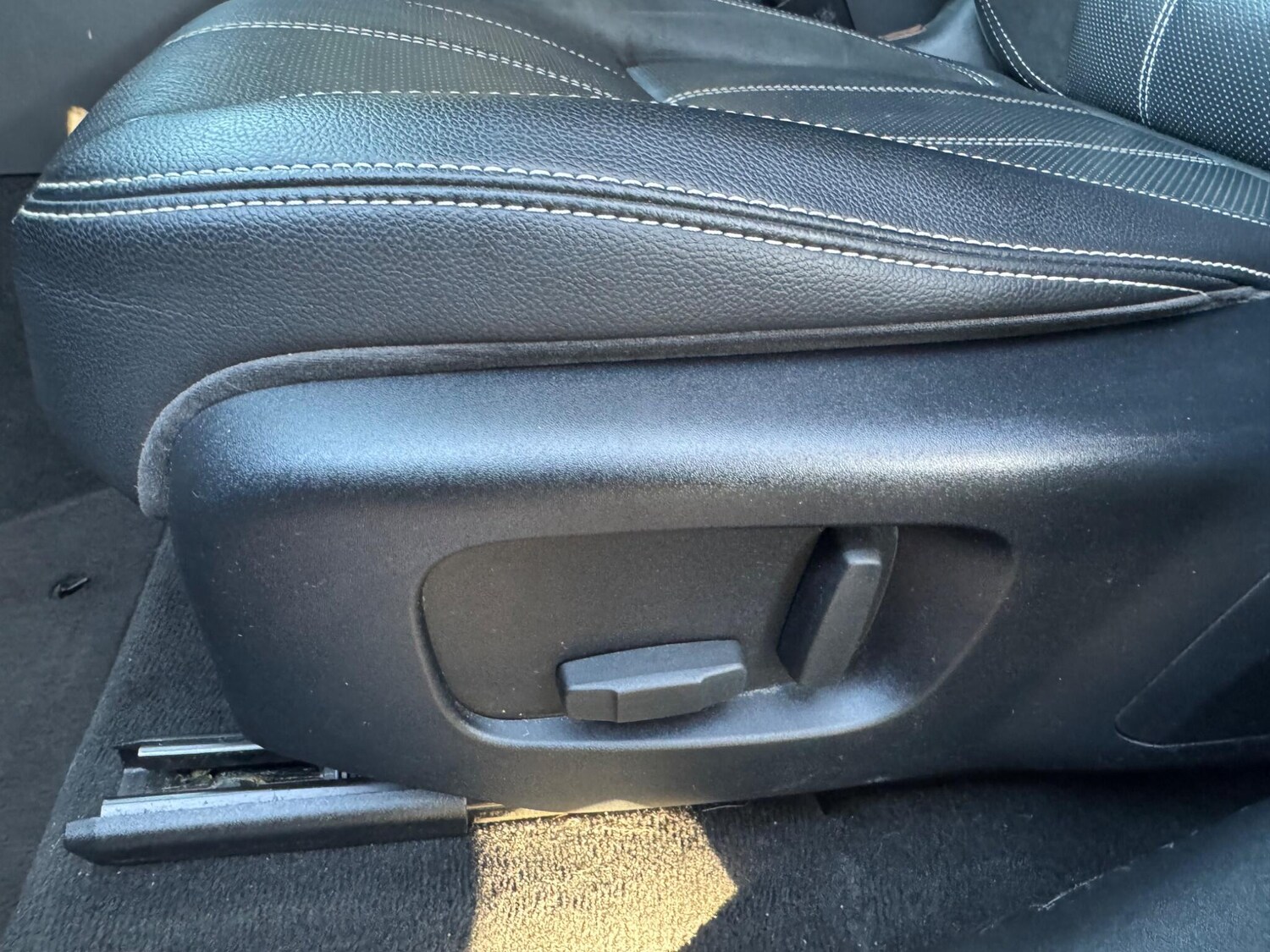 Used Land Rover Range Rover Velar 2017 for sale - 78039392: Photo 77