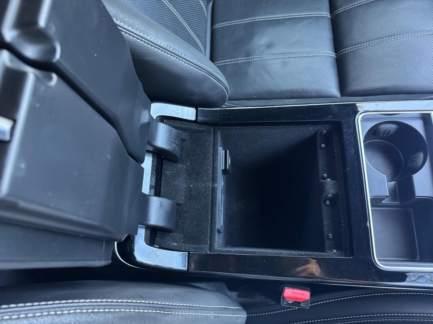 Used Land Rover Range Rover Velar 2017 for sale - 78039392: Photo 79